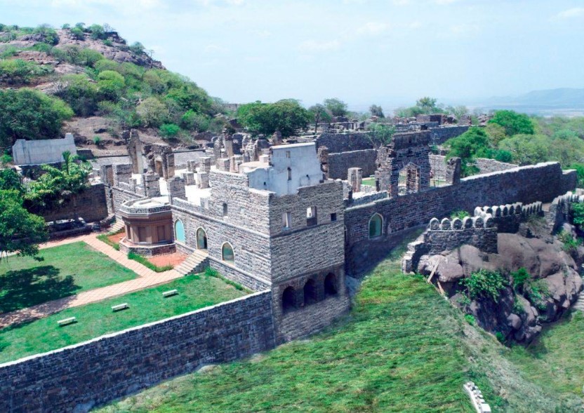kondapalli fort